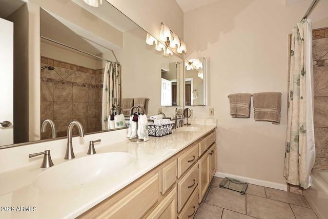 5402 E SHAW BUTTE Drive N, Scottsdale, AZ 85254