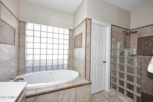 5402 E SHAW BUTTE Drive N, Scottsdale, AZ 85254