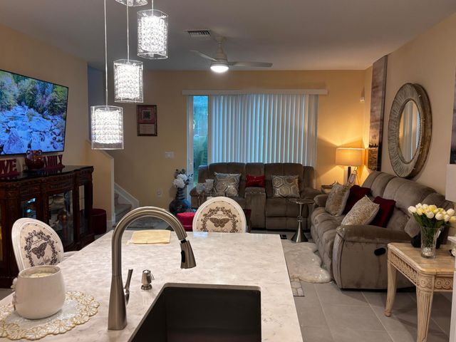 4626 MEYERSON Place, Lake Worth, FL 33463