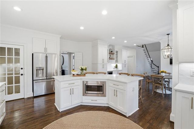 2105 Lake Grove Lane, Alpharetta, GA 30004