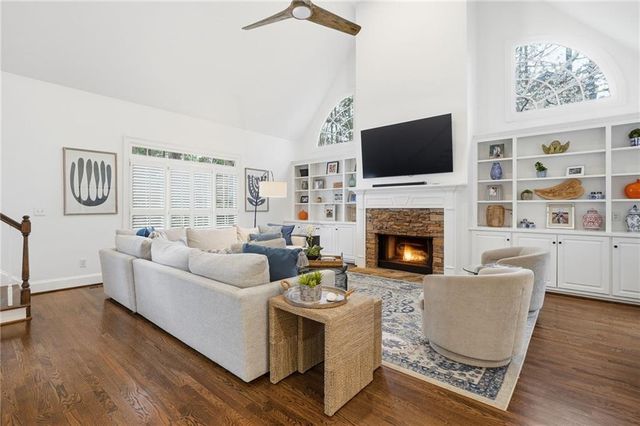 2105 Lake Grove Lane, Alpharetta, GA 30004