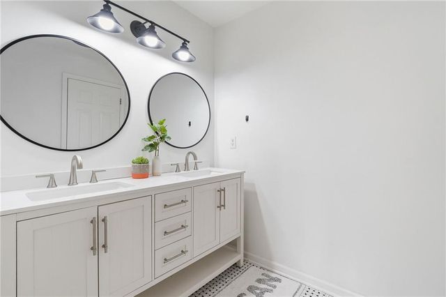 2105 Lake Grove Lane, Alpharetta, GA 30004