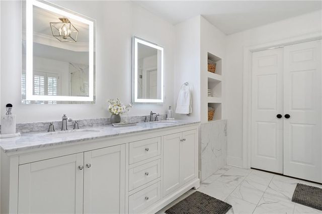 2105 Lake Grove Lane, Alpharetta, GA 30004