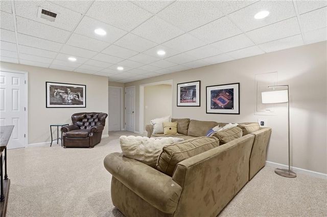 2105 Lake Grove Lane, Alpharetta, GA 30004