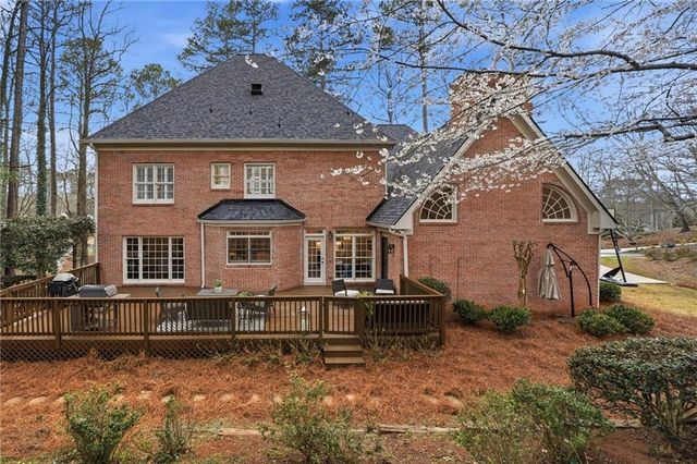 2105 Lake Grove Lane, Alpharetta, GA 30004