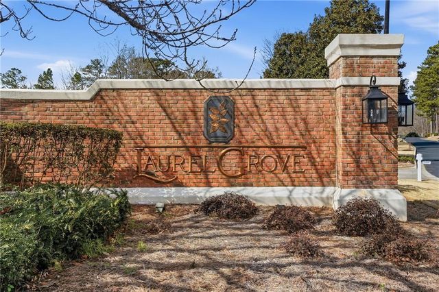 2105 Lake Grove Lane, Alpharetta, GA 30004