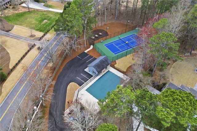 2105 Lake Grove Lane, Alpharetta, GA 30004