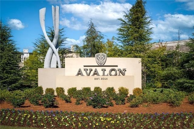 2105 Lake Grove Lane, Alpharetta, GA 30004