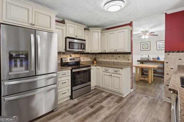 212 Simpson Drive NE, Kennesaw, GA 30144