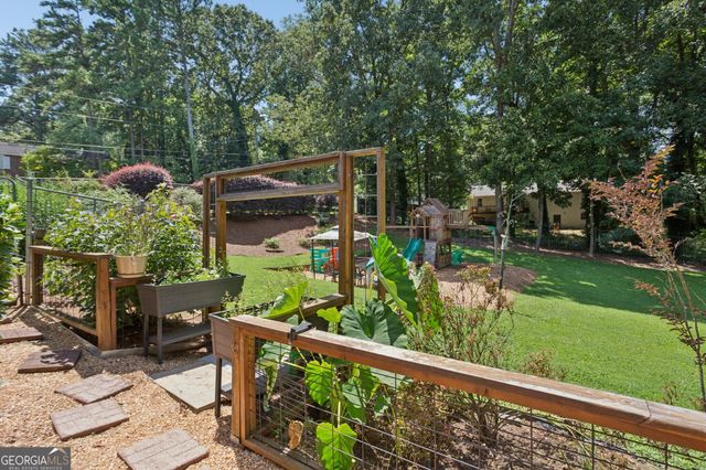 212 Simpson Drive NE, Kennesaw, GA 30144