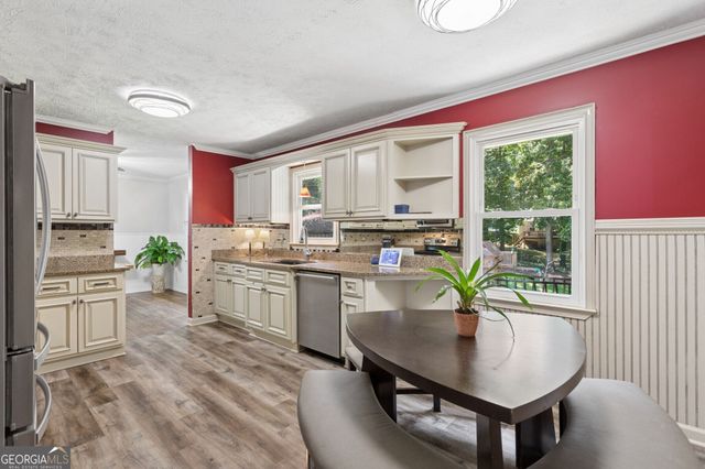 212 Simpson Drive NE, Kennesaw, GA 30144