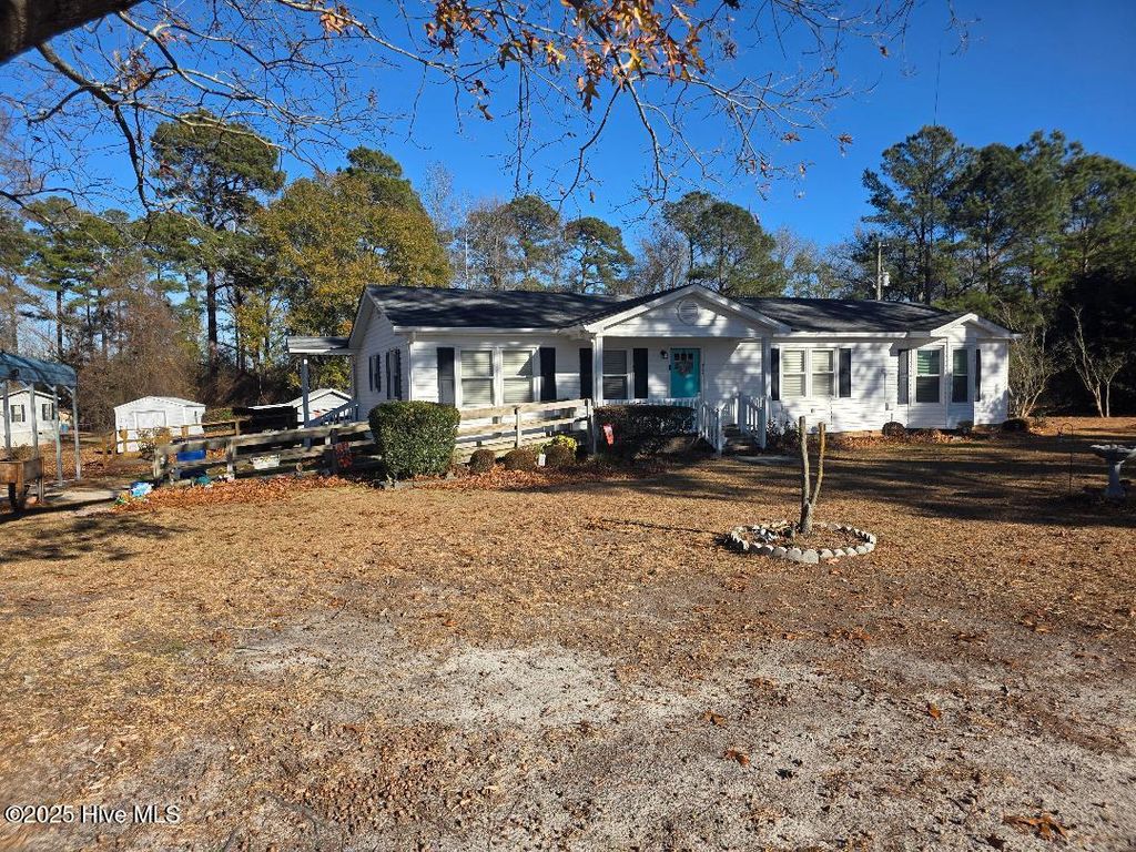 1500 Microwave Tower Road, Roseboro, NC 28382