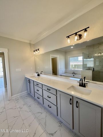 2484 Saint Ives Lane, Hernando, MS 38632