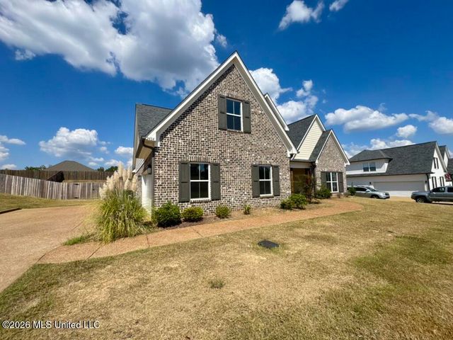 2484 Saint Ives Lane, Hernando, MS 38632