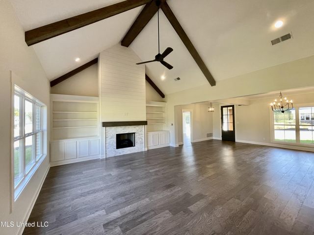2484 Saint Ives Lane, Hernando, MS 38632