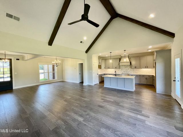 2484 Saint Ives Lane, Hernando, MS 38632