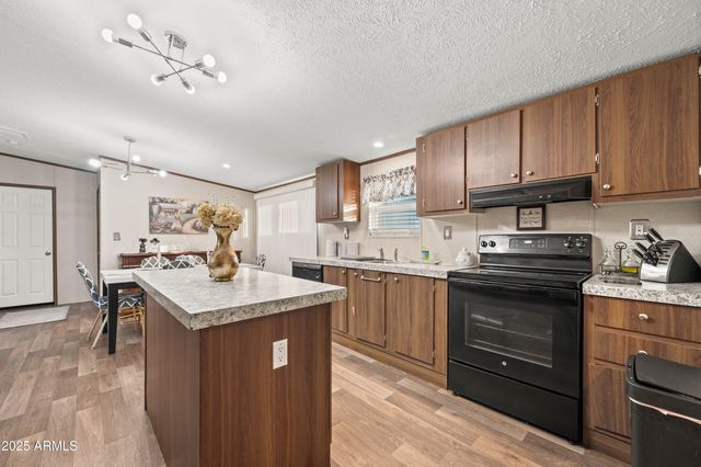 320 5th Avenue E, Buckeye, AZ 85326