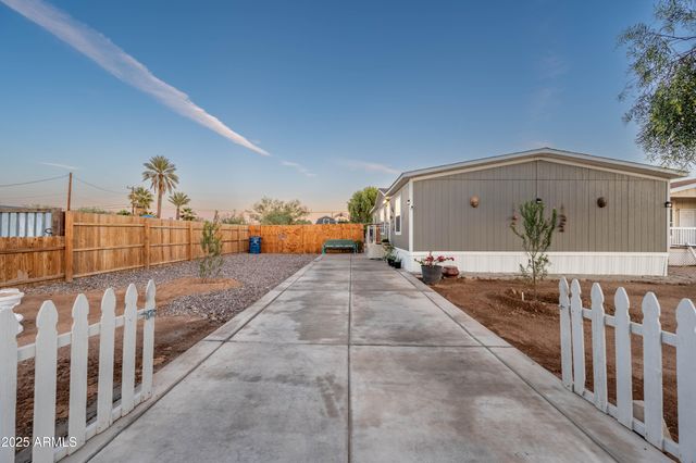 320 5th Avenue E, Buckeye, AZ 85326