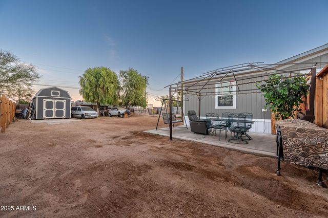 320 5th Avenue E, Buckeye, AZ 85326