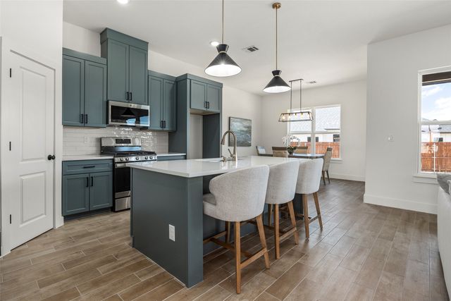 205 High Ridge Court, Godley, TX 76044
