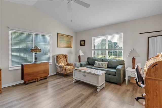 1807 Aynsley Way 1, Vero Beach, FL 32966