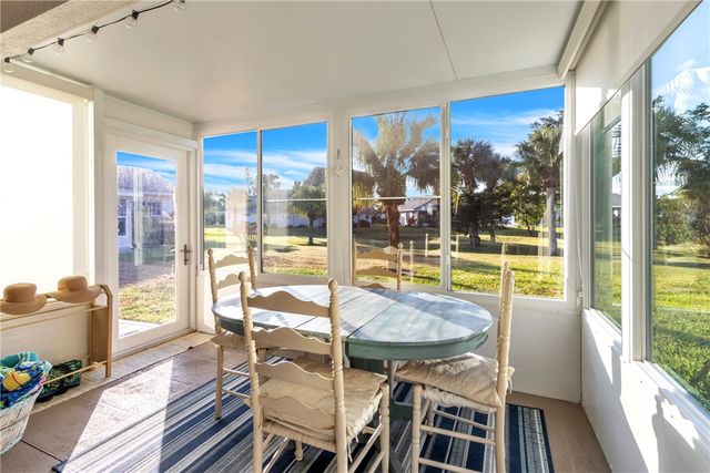 1807 Aynsley Way 1, Vero Beach, FL 32966