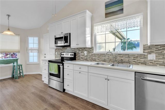 1807 Aynsley Way 1, Vero Beach, FL 32966