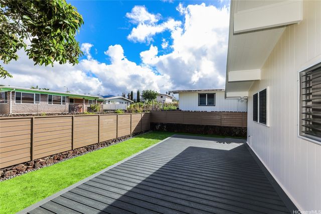 1858 Hoolehua Street, Pearl City, HI 96782