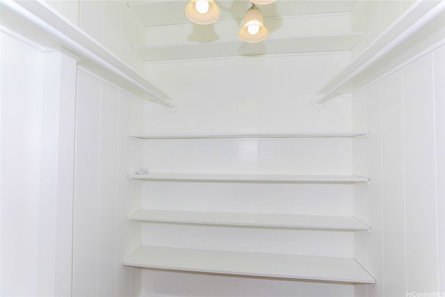 1858 Hoolehua Street, Pearl City, HI 96782