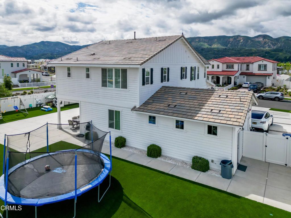 Image 41 of property listing at 397 Rose Street, Fillmore, CA 93015