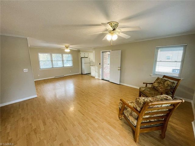 1142 Liberty Drive, Thomasville, NC 27360