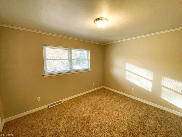 1142 Liberty Drive, Thomasville, NC 27360