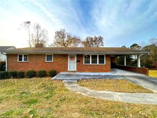 1142 Liberty Drive, Thomasville, NC 27360