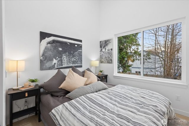 832 S Sullivan Street, Seattle, WA 98108