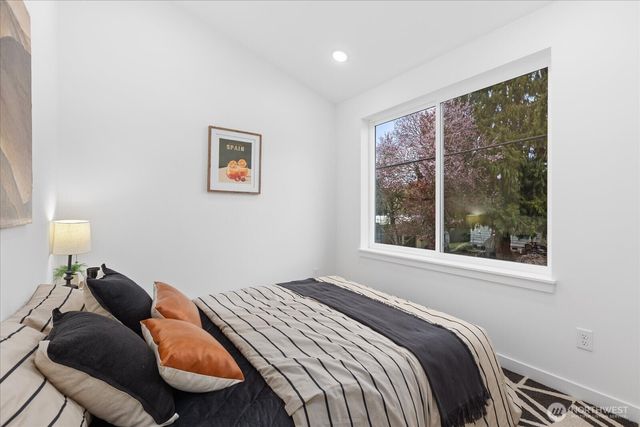 832 S Sullivan Street, Seattle, WA 98108