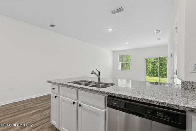 7690 MERCHANTS Way, Jacksonville, FL 32222
