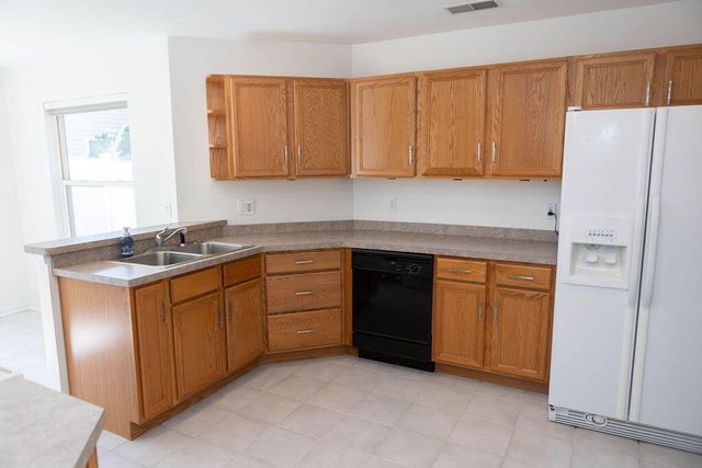 11141 Briarcliff Court, Crown Point, IN 46307