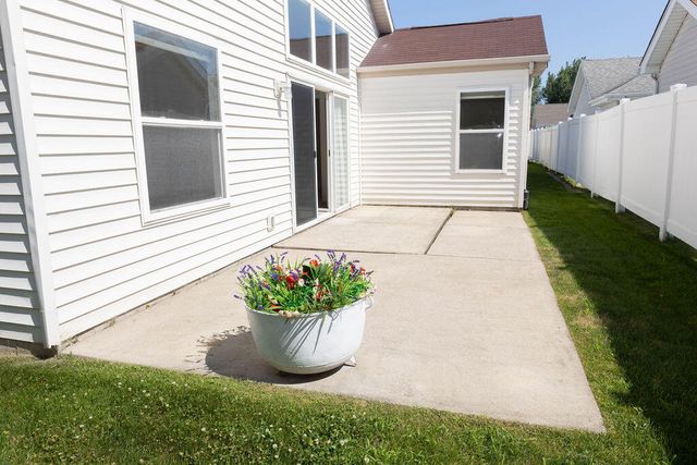 11141 Briarcliff Court, Crown Point, IN 46307