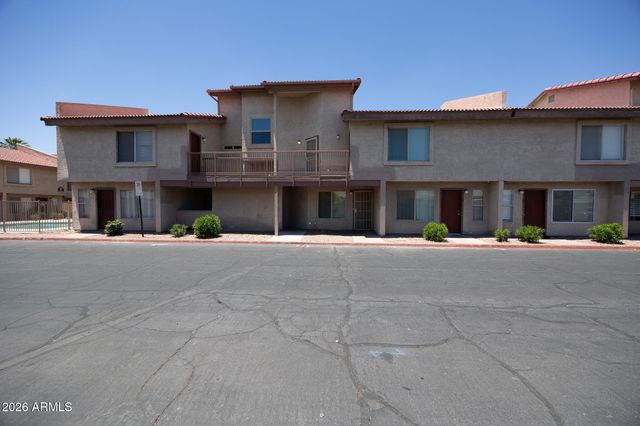4828 W ORANGEWOOD Avenue 217, Glendale, AZ 85301