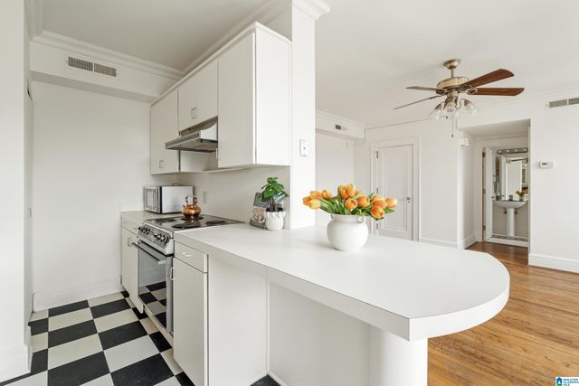 2250 Highland Ave S Apt 48, Birmingham, AL 35205