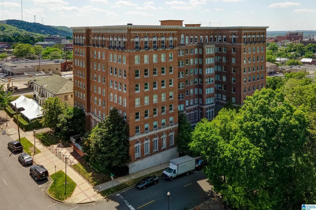 2250 Highland Ave S Apt 48, Birmingham, AL 35205