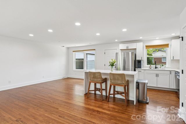 5300 Cheval Place, Charlotte, NC 28205