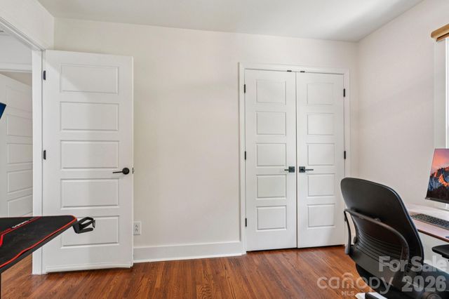 5300 Cheval Place, Charlotte, NC 28205