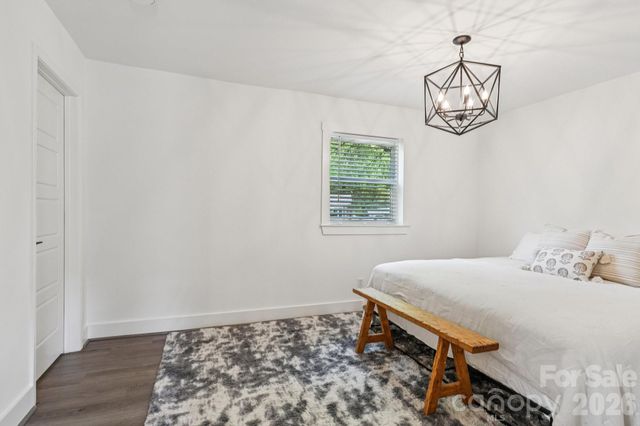 5300 Cheval Place, Charlotte, NC 28205