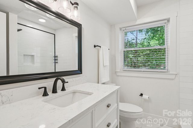 5300 Cheval Place, Charlotte, NC 28205