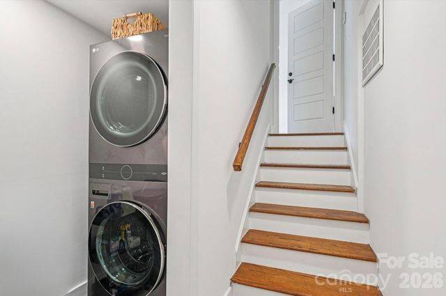 5300 Cheval Place, Charlotte, NC 28205