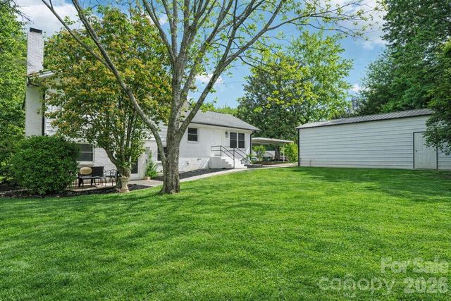 5300 Cheval Place, Charlotte, NC 28205