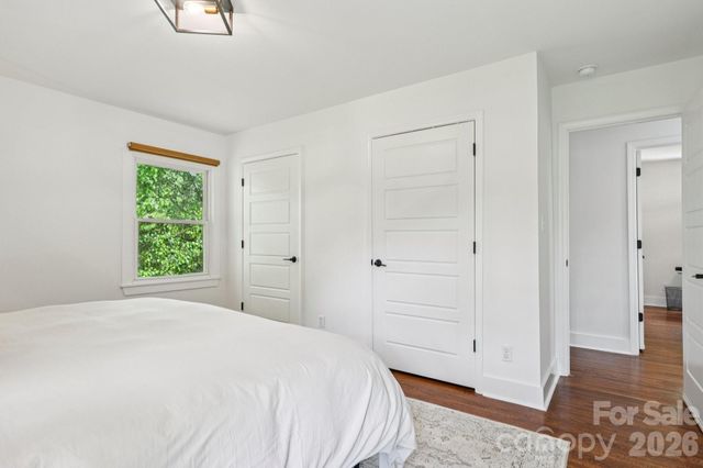 5300 Cheval Place, Charlotte, NC 28205