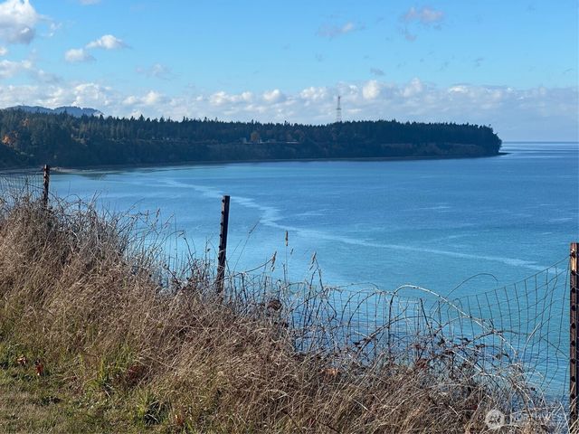 1323 S McDonald Street, Port Angeles, WA 98363