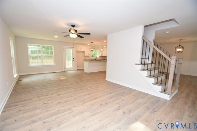 1045 Chopping Rd, Louisa, VA 23117